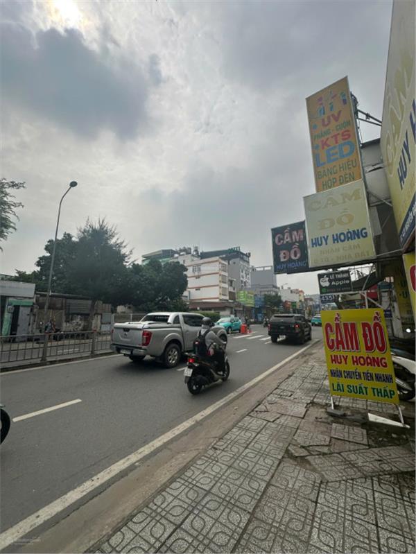  Bán Nhanh Nhà MTKD Nguyễn Oanh P17. Kết cấu (1tr,1l, 3PN-2WC) DT 4,2x15 (DTCN 60m2) Giá 8 Tỷ 