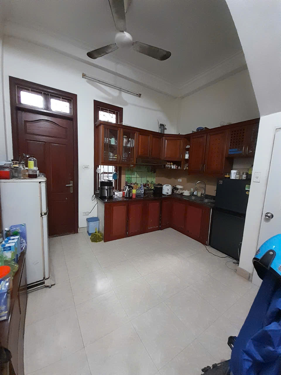  CHO THUÊ NHÀ TẠI TRƯỜNG CHINH, GẦN CHÂN CẦU VƯỢT NGÃ TƯ SỞ 