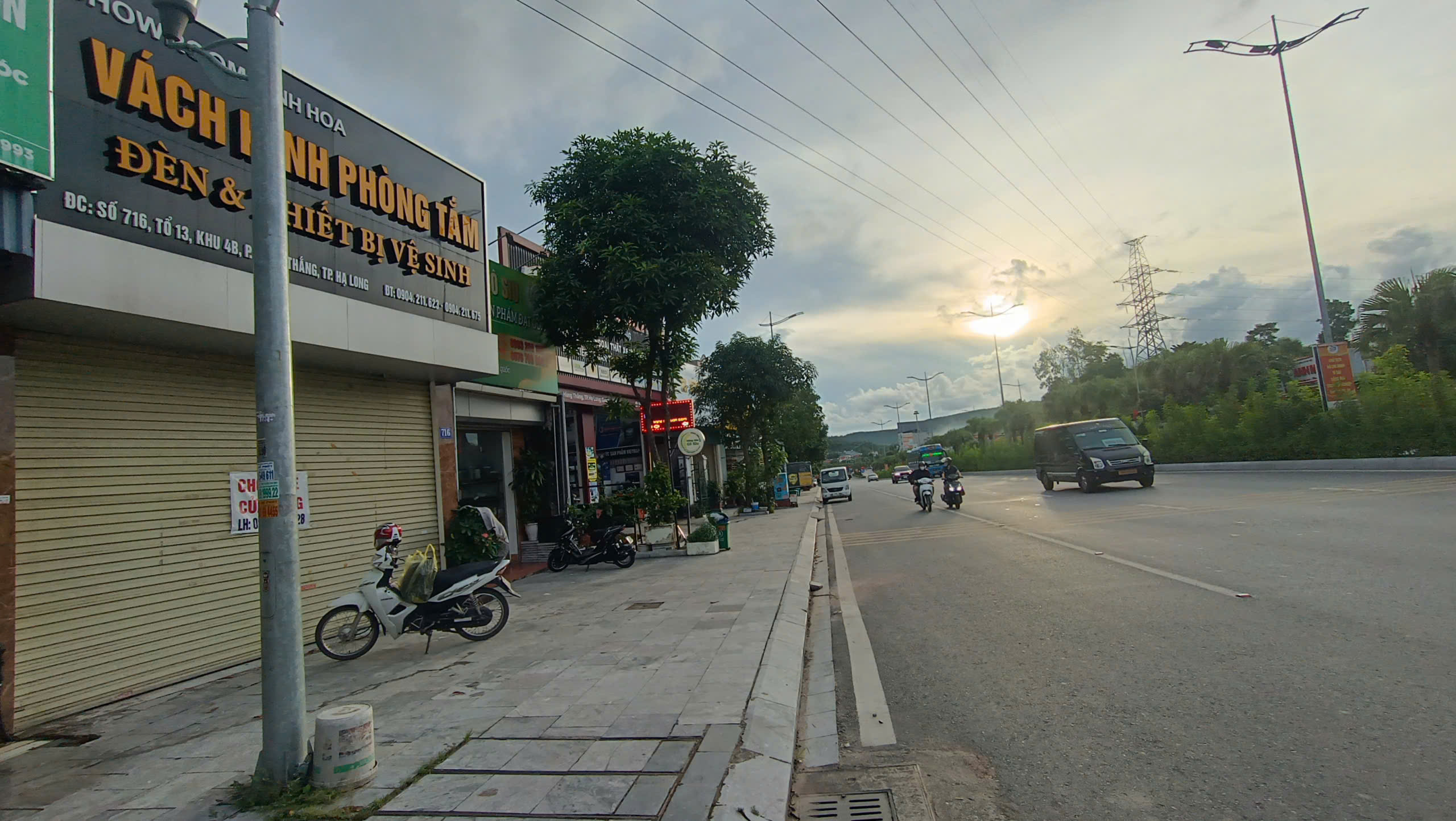  CHO THUÊ NHÀ/CỬA HÀNG KINH DOANH - MẶT ĐƯỜNG 18 HẠ LONG 