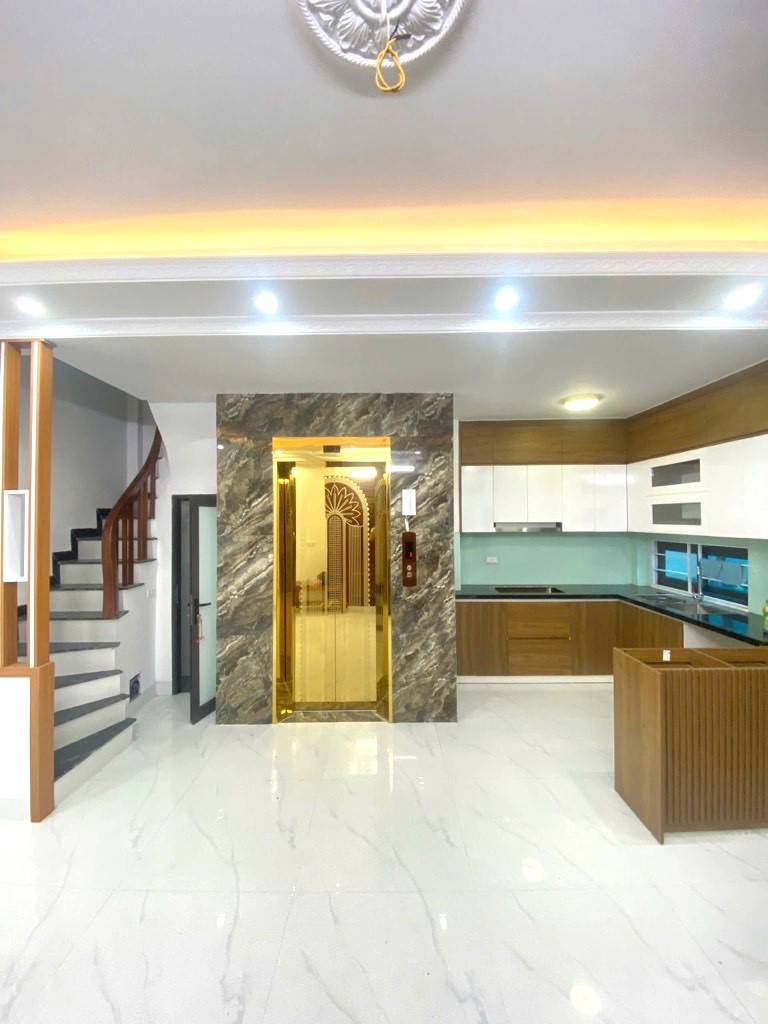  NHÀ 6 TẦNG THANG MÁY LIÊN MẠC – NGÕ Ô TÔ NÔNG – Ở NGAY – GIÁ HƠN 6 TỶ 