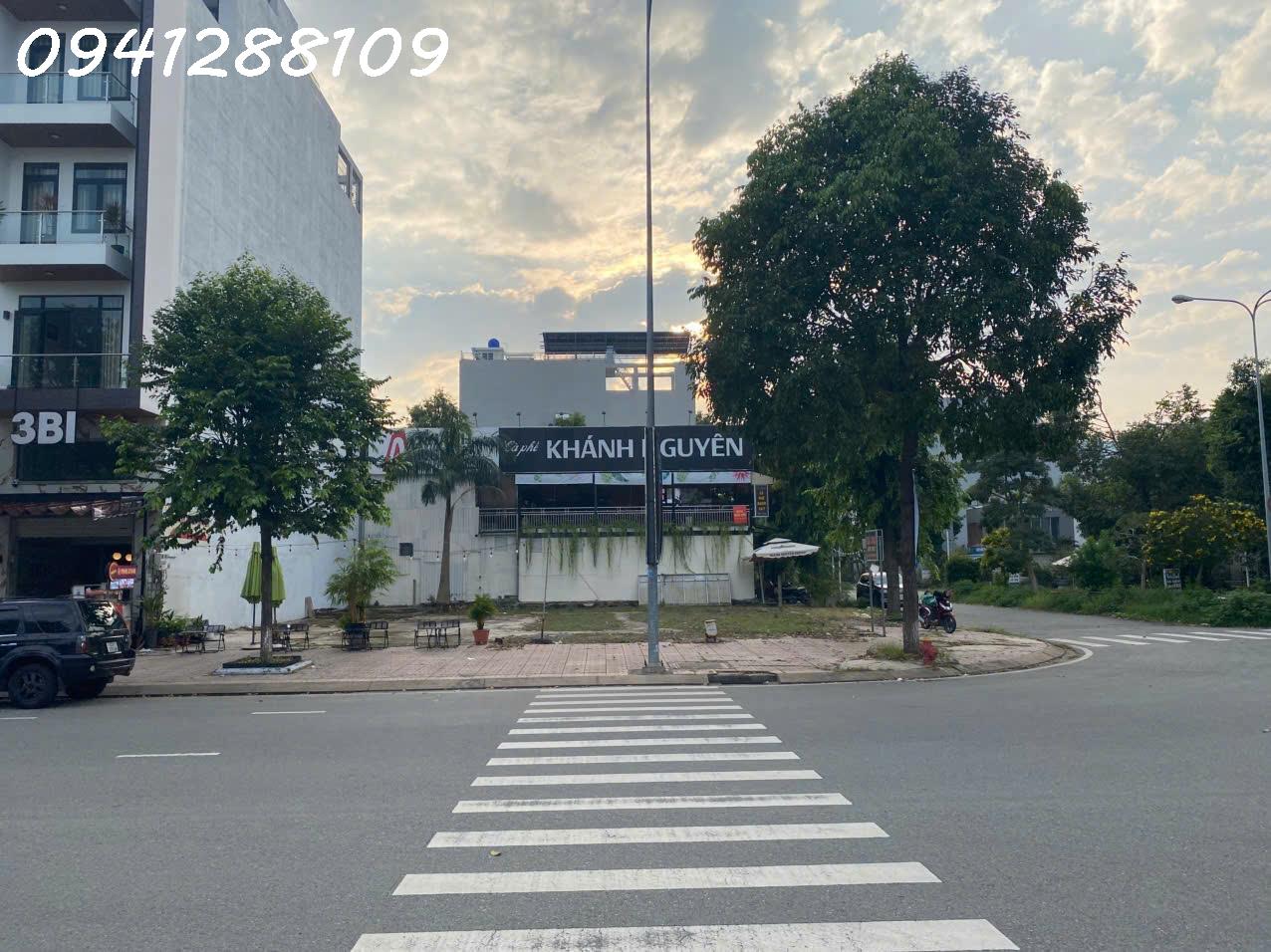  Bán hoặc cho thuê đất mặt tiền đường Hùng Vương, Thành Phố Tân An, Long An, DT 360m2 