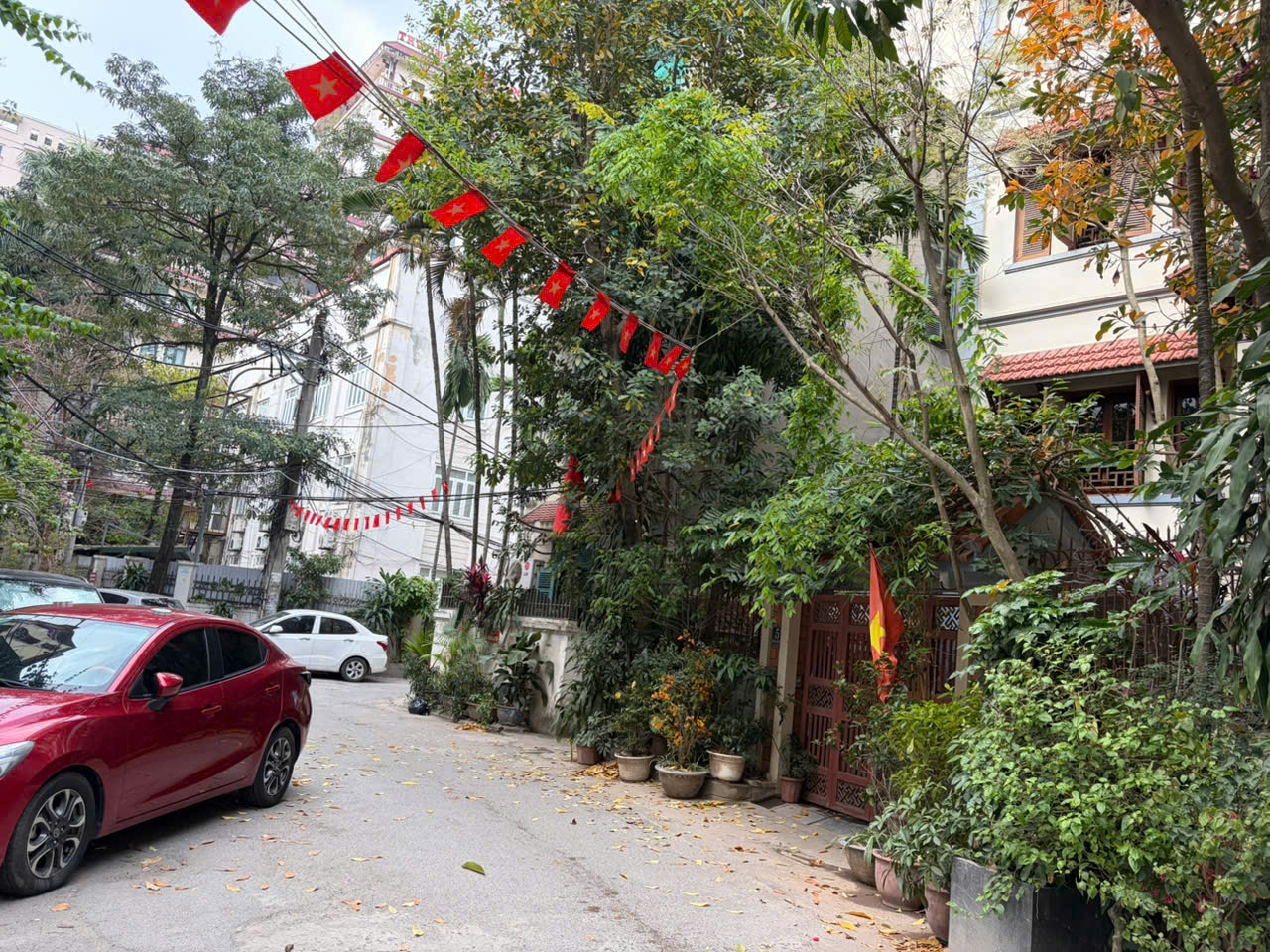  Hiếm, bán apartment Võng Thị, ô tô thang máy, chỉ 22 tỷ 