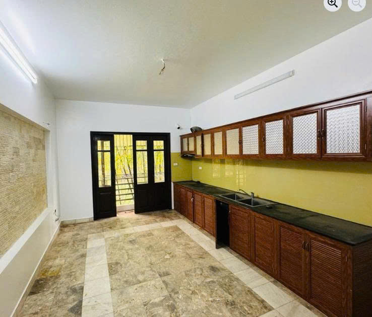  VIP CẦU GIẤY - PHÂN LÔ QUÂN ĐỘI ĐƯỜNG 800A 60M 5T NHỈNH 18 TỶ - NGÕ THÔNG - KINH DOANH- ĐA DẠNG TIỆN ÍCH 