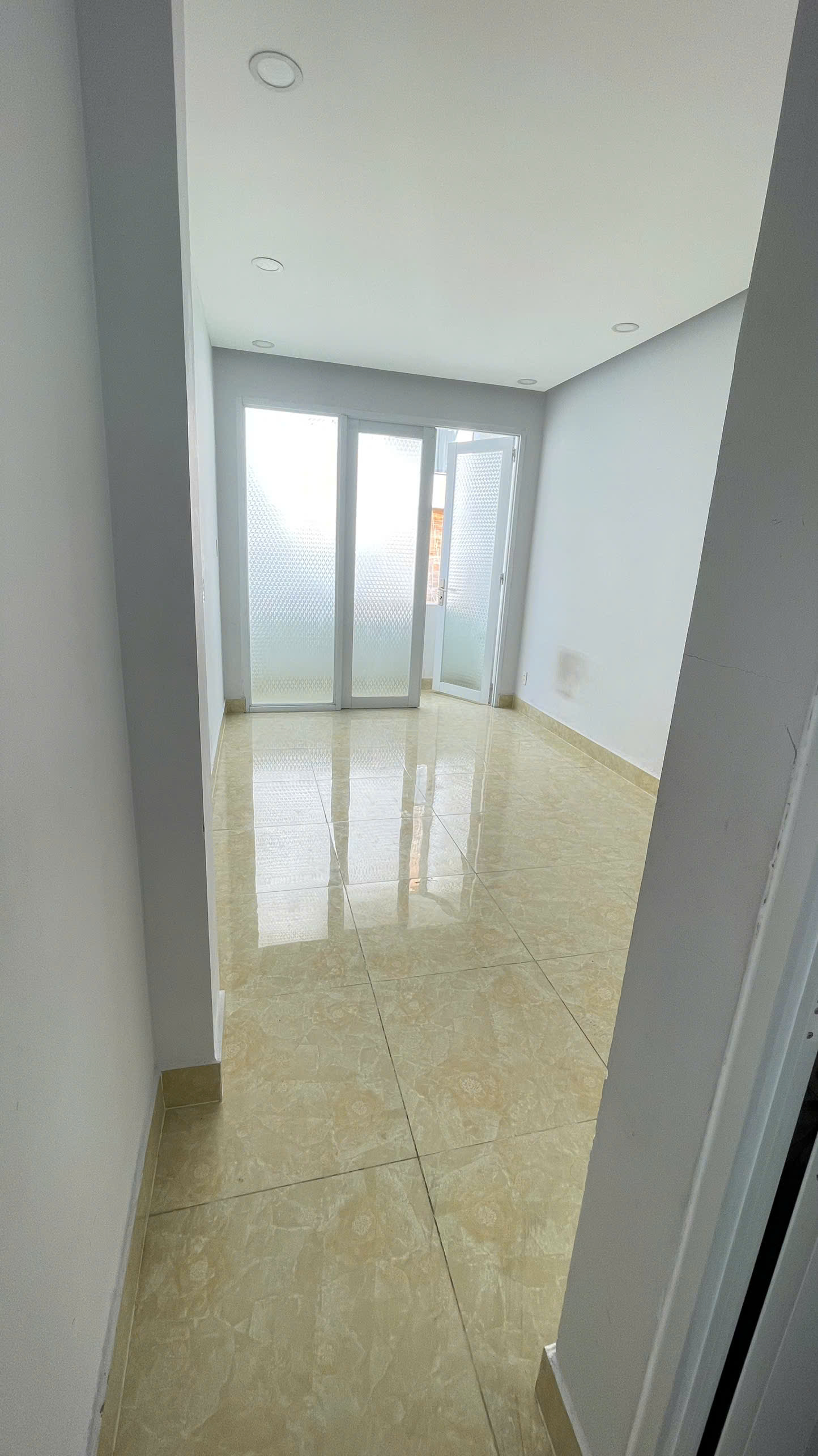  CHO THUÊ PHÒNG – CMT8, QUẬN 10 , TP HCM 