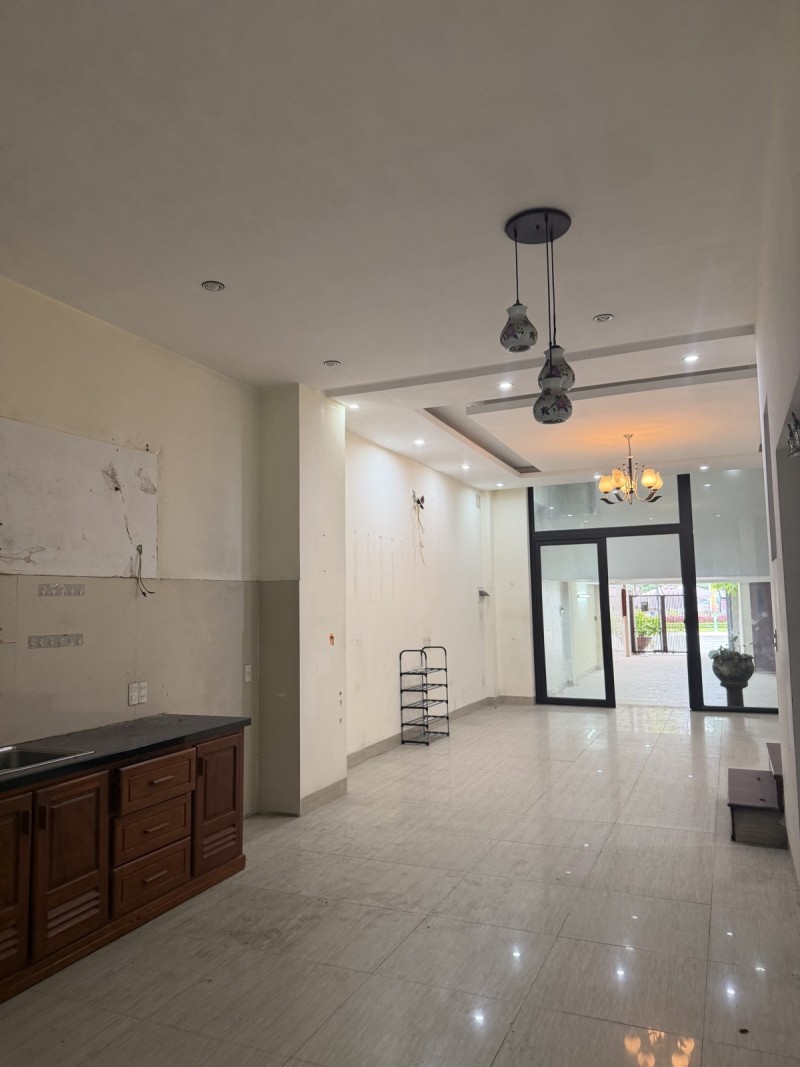  ♥ Mặt Tiền 30 tháng 4, gần Quảng Trường, 161M2, 4 tầng KD Văn Phòng, Căn hộ, 24.x tỷ 