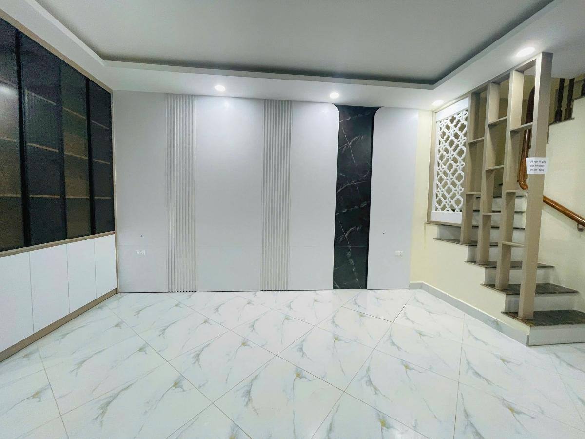  SIÊU PHẨM BA ĐÌNH HÀNG XÓM LĂNG BÁC PHỐ ĐỘI CẤN  40M 5T NHỈNH 15 TỶ NGÕ RỘNG THOÁNG 