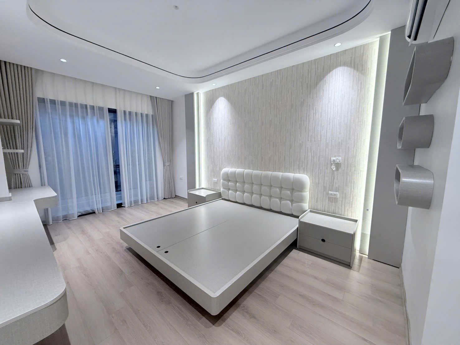  TÀI CHÍNH QUANH 14 TỶ PHỐ BỒ ĐỀ 45M2, 6T THANG MÁY. BẠN ĐỪNG BỎ LỠ CƠ HỘI NÀY 