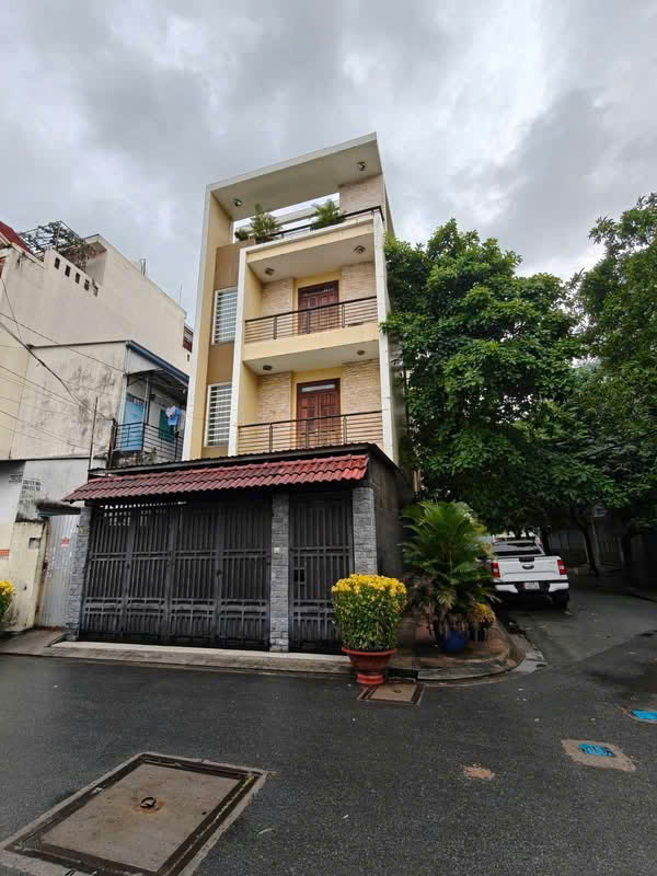  HIẾM MÀ LẠI RẺ NỮA GÓC 2MT K82 – SÁT TÔ KÝ - 1 TRỆT 3 LẦU – CHỈ 10.55 TỶ 