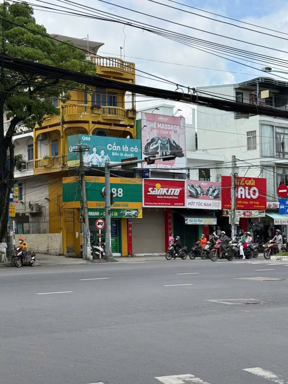  CHO THUÊ NHÀ NGUYÊN CĂN MẶT TIỀN ĐƯỜNG 2/4 – VĨNH HẢI, NHA TRANG 