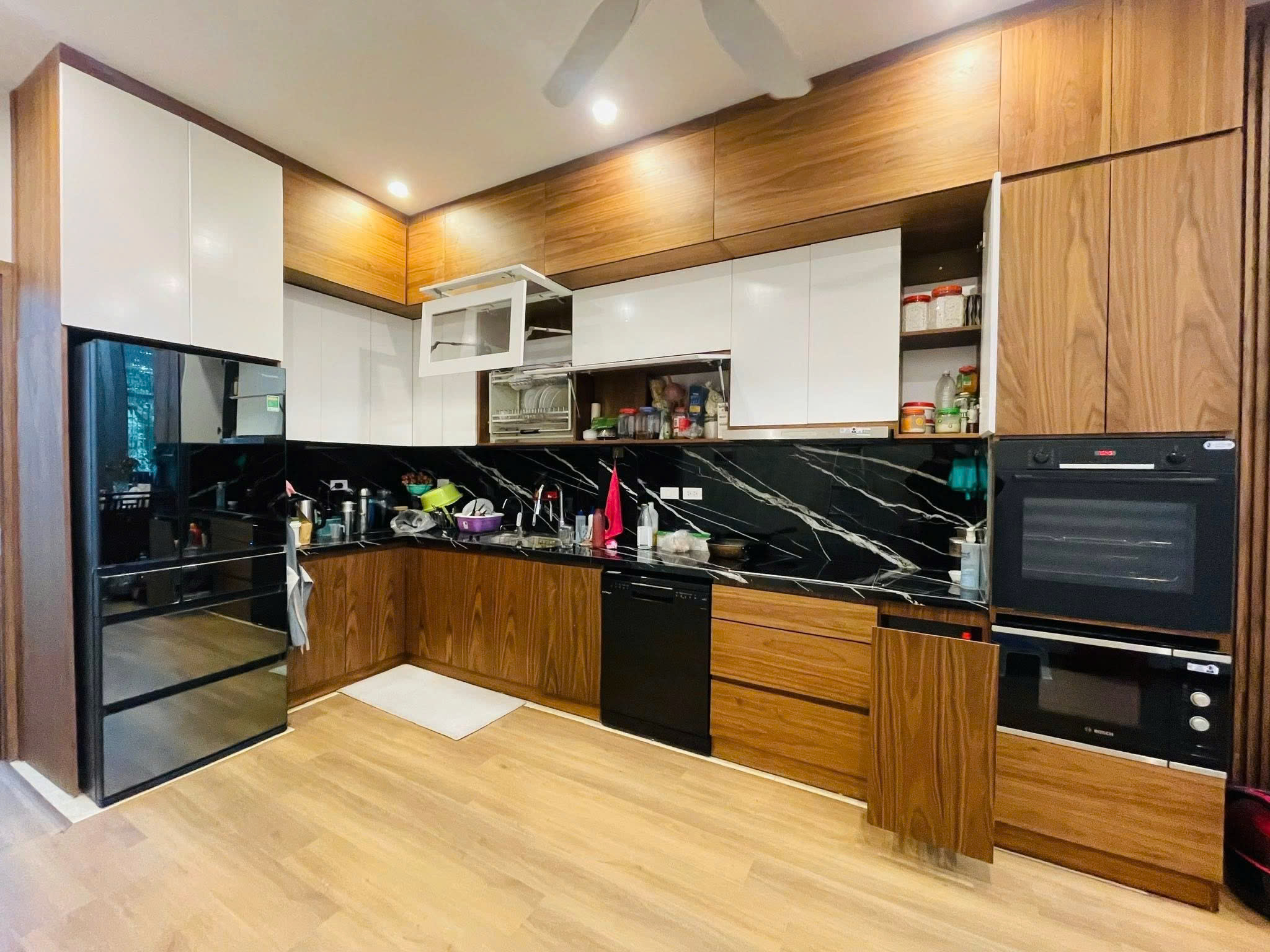  Rất hiếm! Bán nhà An Trạch 32m2, 4 tầng, mặt tiền gần 4.2m, nhỉnh 13 tỷ, ô tô tránh, vỉa hè 