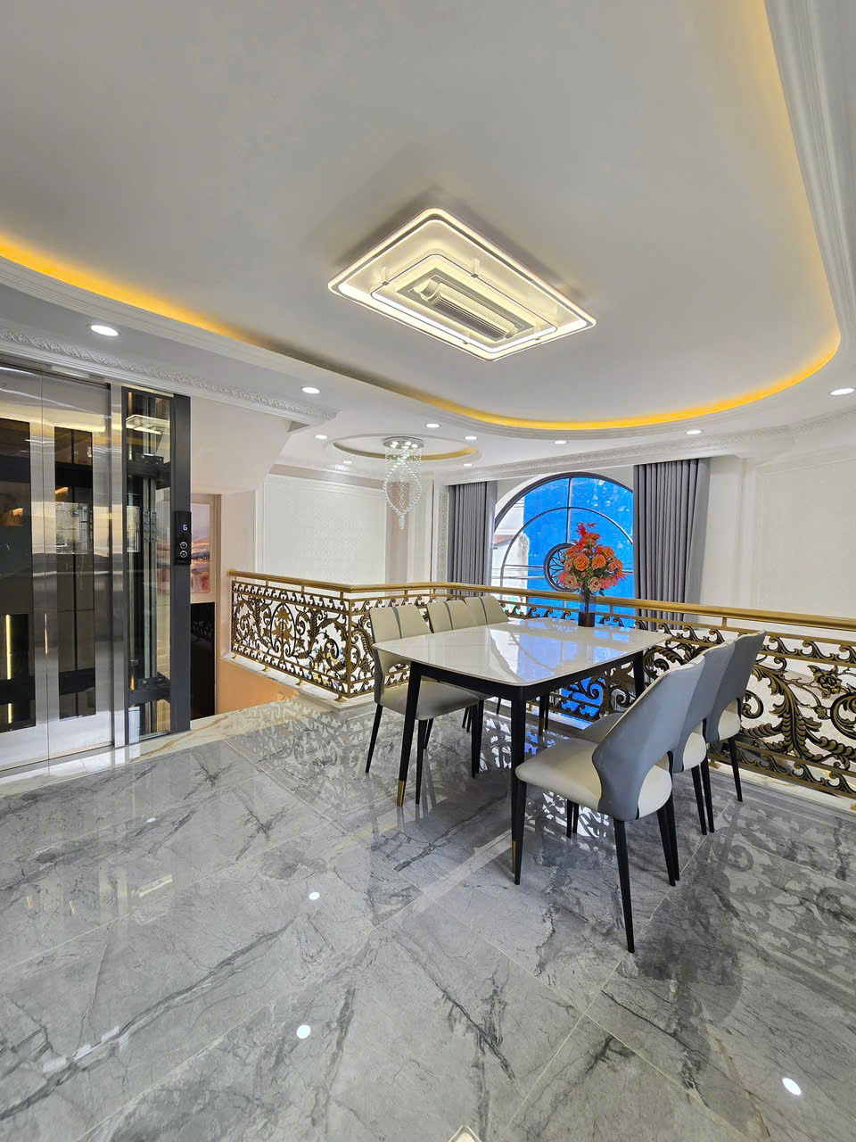  NHÀ ĐẸP QUANG TRUNG -  HẺM XE HƠI - 5 TẦNG - DT 52.5M2 ( 7 X 7.5 M ) - CÓ THANG MÁY - FULL NỘI THẤT CAO CẤP - NHỈNH 7 TỶ 