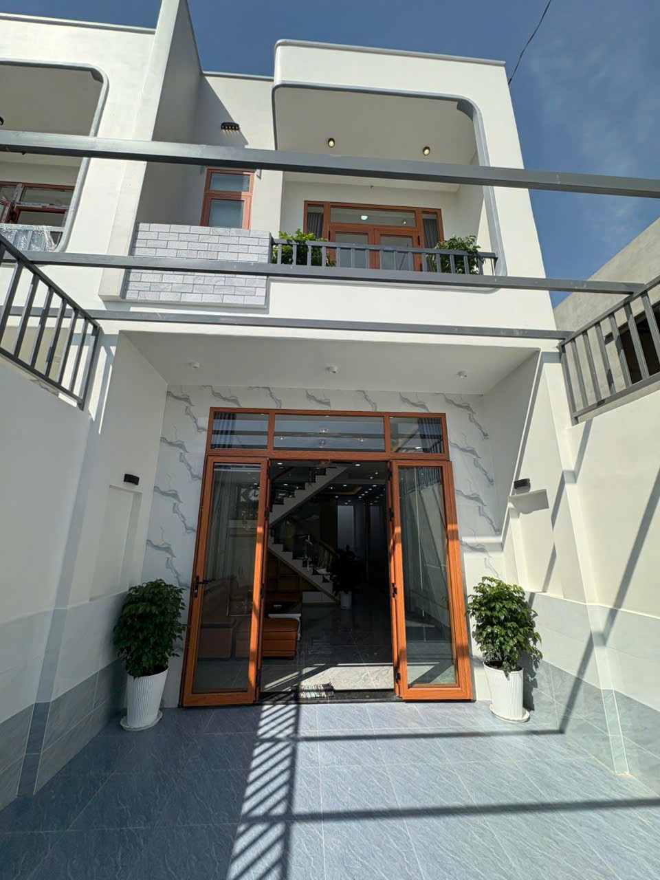  NHÀ PHỐ MỚI XÂY - DỌN VÀO Ở NGAY - Địa chỉ Đức Hoà Đông, Huyện Đức Hoà - Long An 