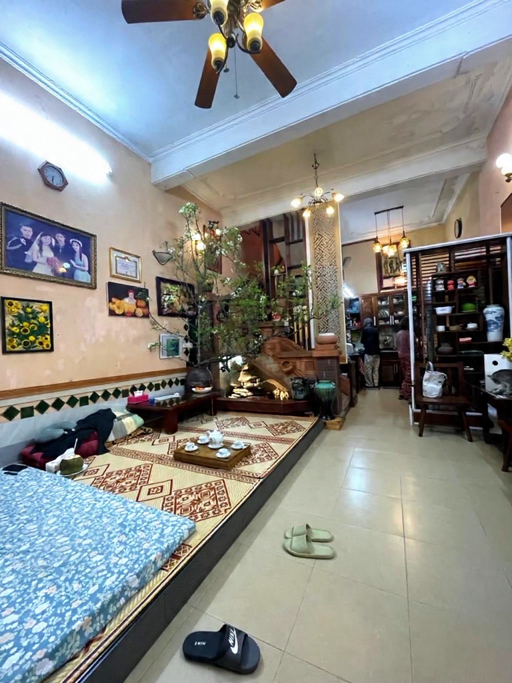  hoàng hoa thám DT 47m x4 tầng 14 tỷ ngõ ba gác thông,gần ô tô tránh,gần hồ tây 