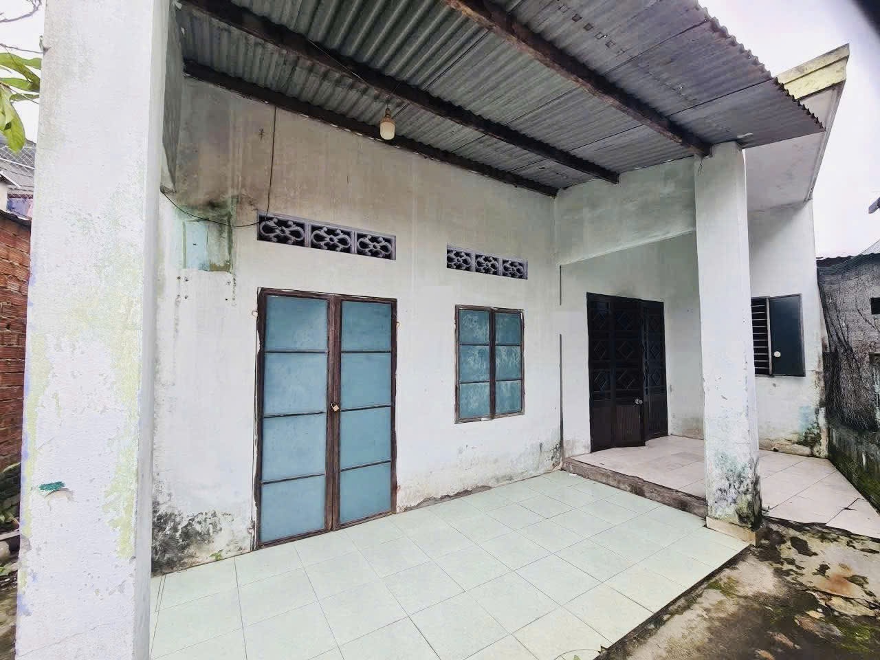  ♪ Nhà Sát Biển Nguyễn Tất Thành 162m2, ngang 7m, nhỉnh 3 tỷ 