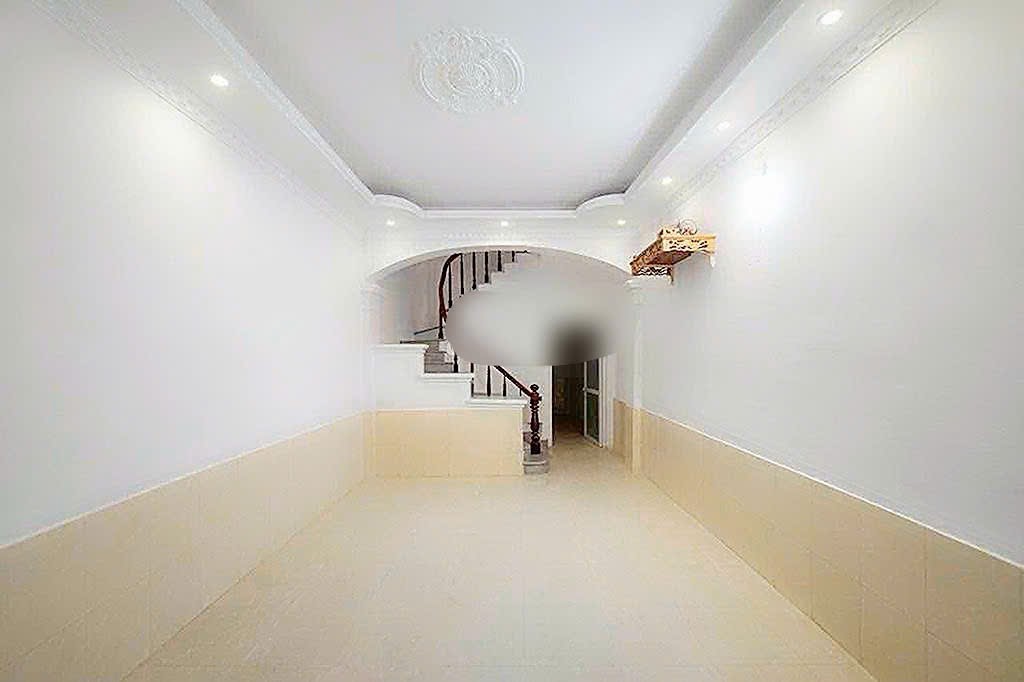  Cho thuê nhà Nguyên căn tại 230 Định Công Thượng 45m2 x 5 tầng , 5 ngủ 4 wc, 13.5tr 