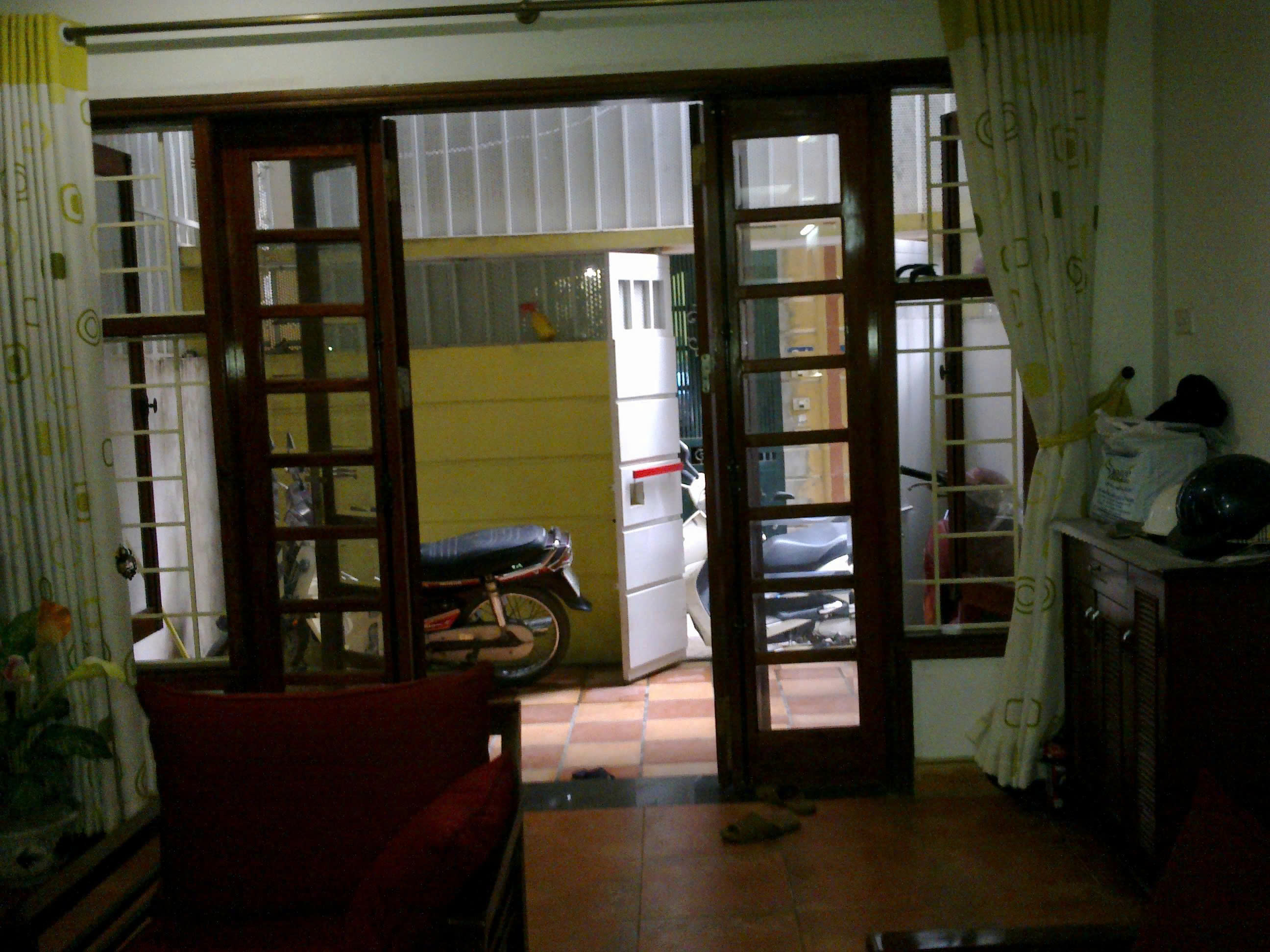  Cho thuê nhà Hoàng Văn Thái 60m x 4 tầng, 4 phòng ngủ, 3 WC, 16.5 Triệu 