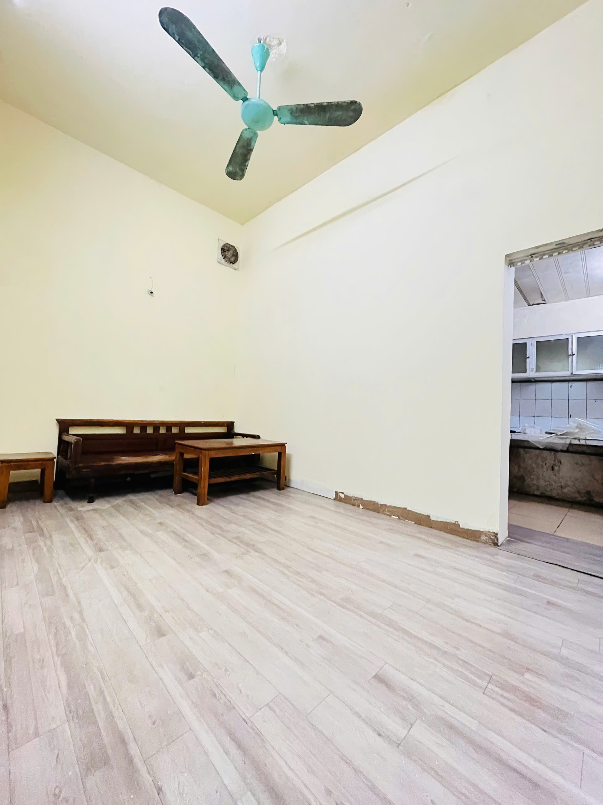  Cho Thuê Nguyên Căn 121 Kim Ngưu, 38m2 2 Tầng 2 Phòng Khép Kín, 8 triệu 