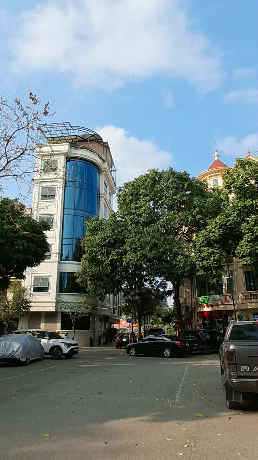  Khuôn tiền 13 tỷ - Nhà Mới Thang Máy Phố Sài Đồng 
50M2- 7 TẦNG THANG MÁY- Ô TÔ TRÁNH 