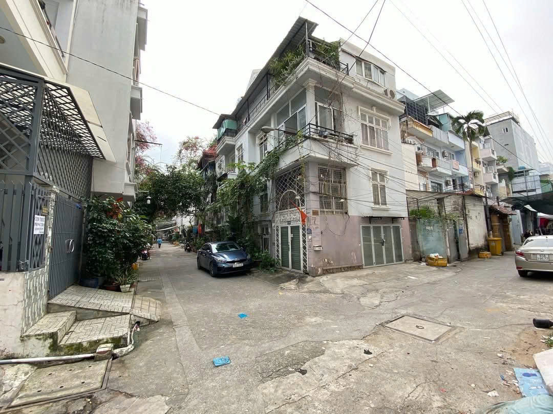  Bán nhà hẻm 8m Ung Văn Khiêm - gần Nguyễn Gia Trí, 8x17m, 3 Tầng - 10PN, 24,5 tỷ. 