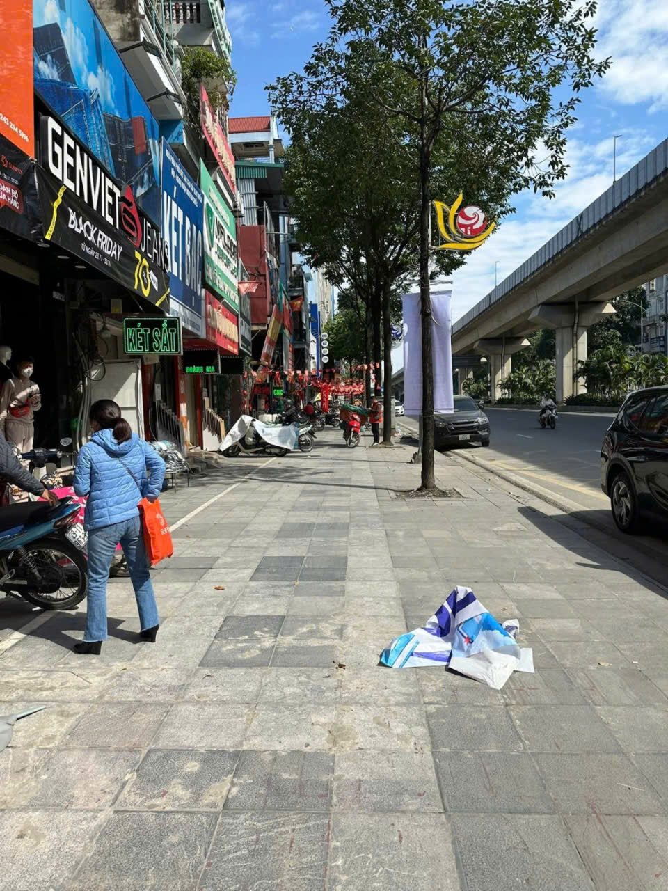  Bán nhà mặt phố Quang Trung Hà Đông 79 m mt 4.5 m giá 17 tỷ 200 ô tô đường 40m vỉa hè kinh doanh 