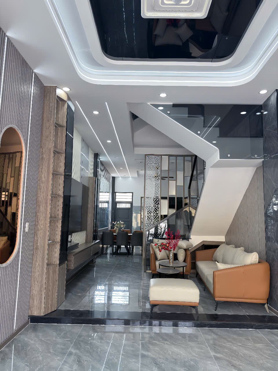  NHÀ ĐẸP GIÁ TỐT- BÁN GẤP NHÀ Tại phường Tân Đông Hiệp, Dĩ An, tỉnh Bình Dương 