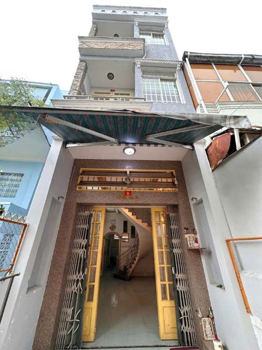  Nhà 4 tầng 2 mặt hẻm đường Minh Phụng P5Q6. Giá: 7.68 tỷ 