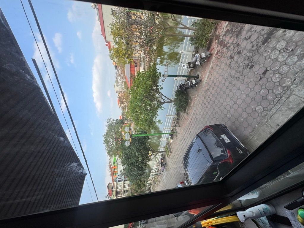  ( 0372311369 MÔI GIỚI SỐ 1 LONG BIÊN) BÁN NHÀ VIEW HỒ - Ô TÔ TRÁNH - KINH DOANH ĐỈNH - GẦN VINHOMES 