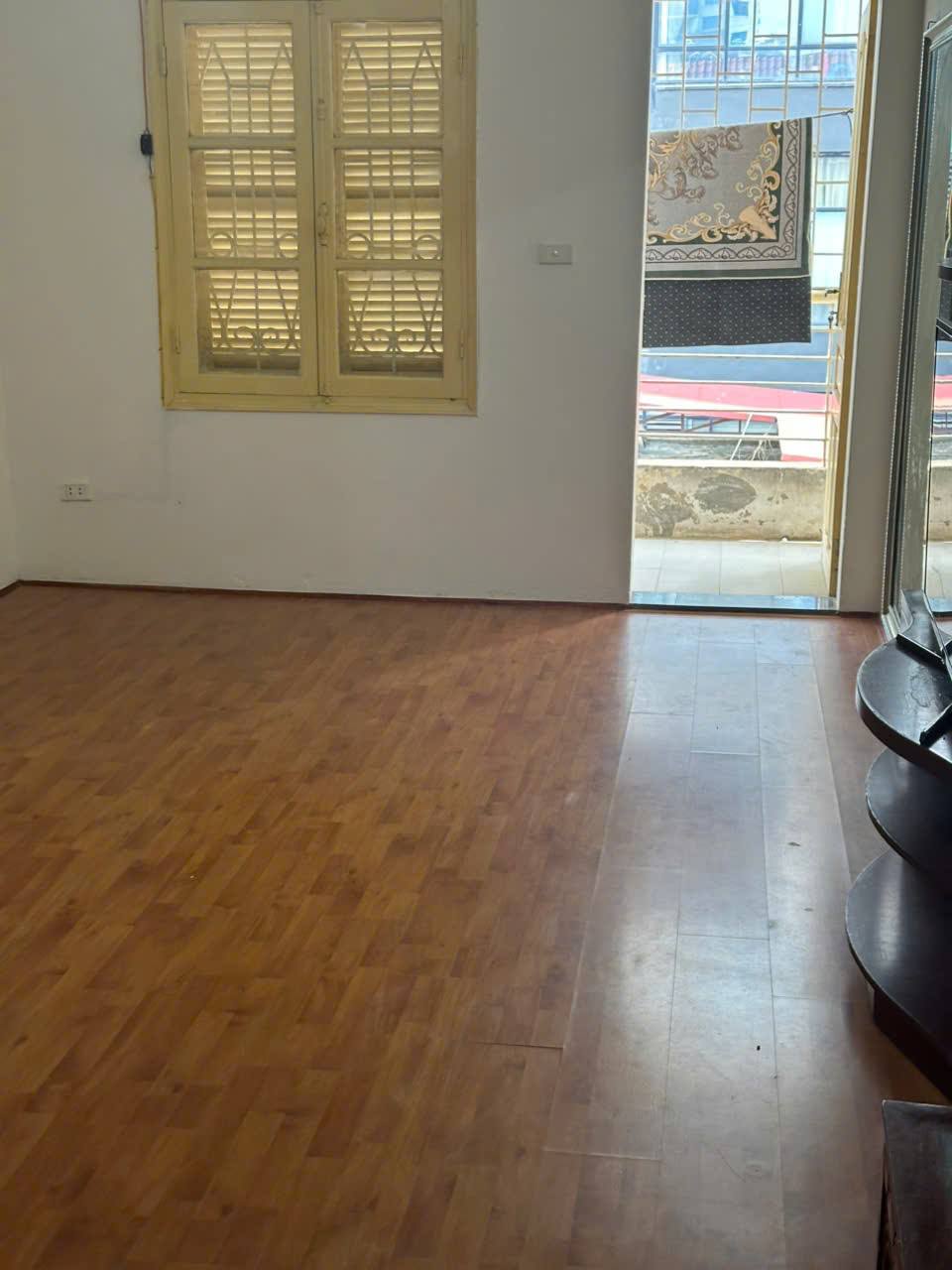  Cần cho thuê căn TT 115 Núi Trúc Giảng Võ 90m2 - 03 ngủ - 12 triệu 