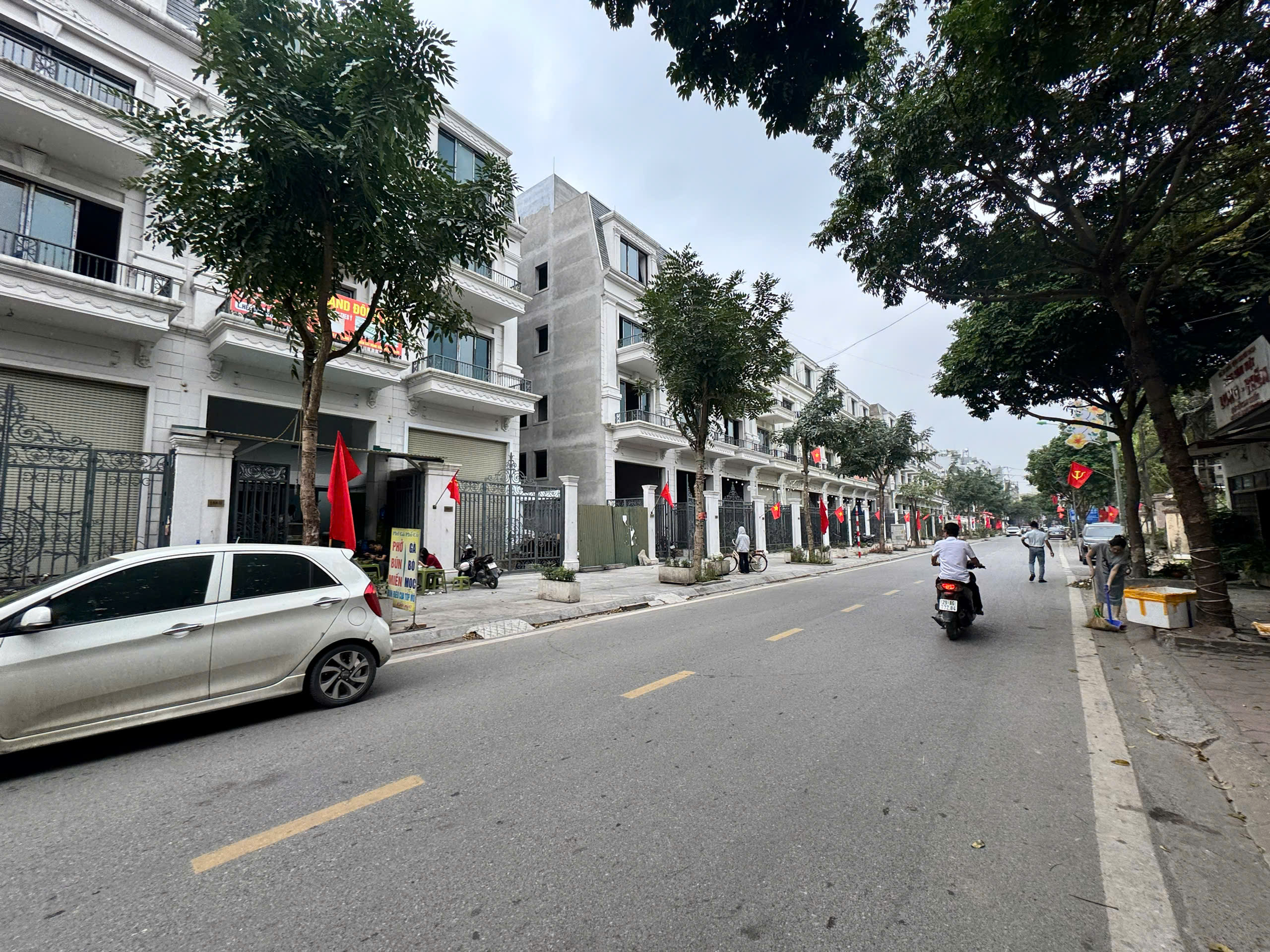  ĐẤT KINH DOANH CHỢ LẮP GHÉP 48M2 MT 4.5M ĐƯỜNG Ô TÔ TRÁNH VỈA HÈ GIÁ 6.3 TỶ 