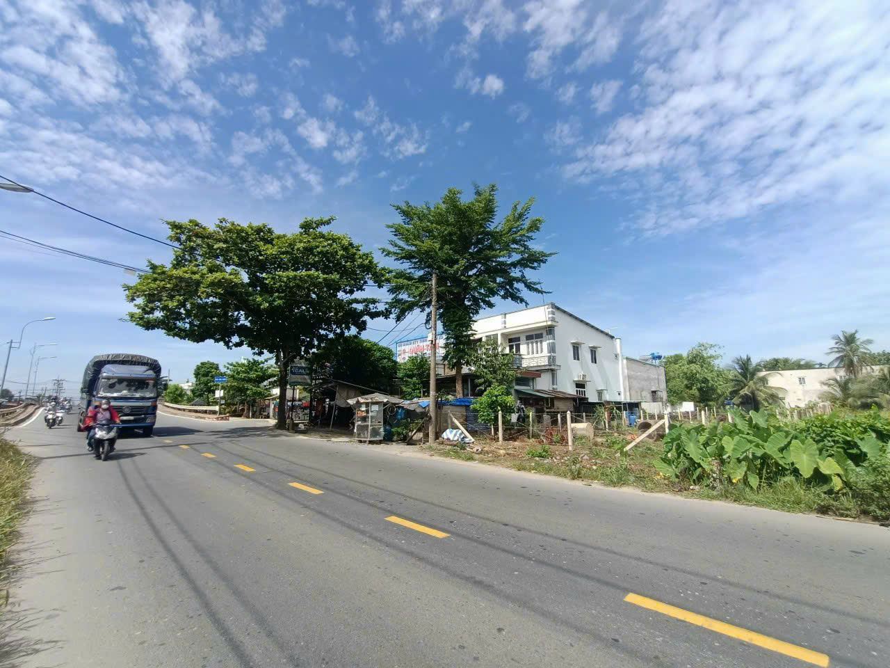  Bán đất mặt tiền 20x50m giá 18 tỷ Đường Hà Duy Phiên 