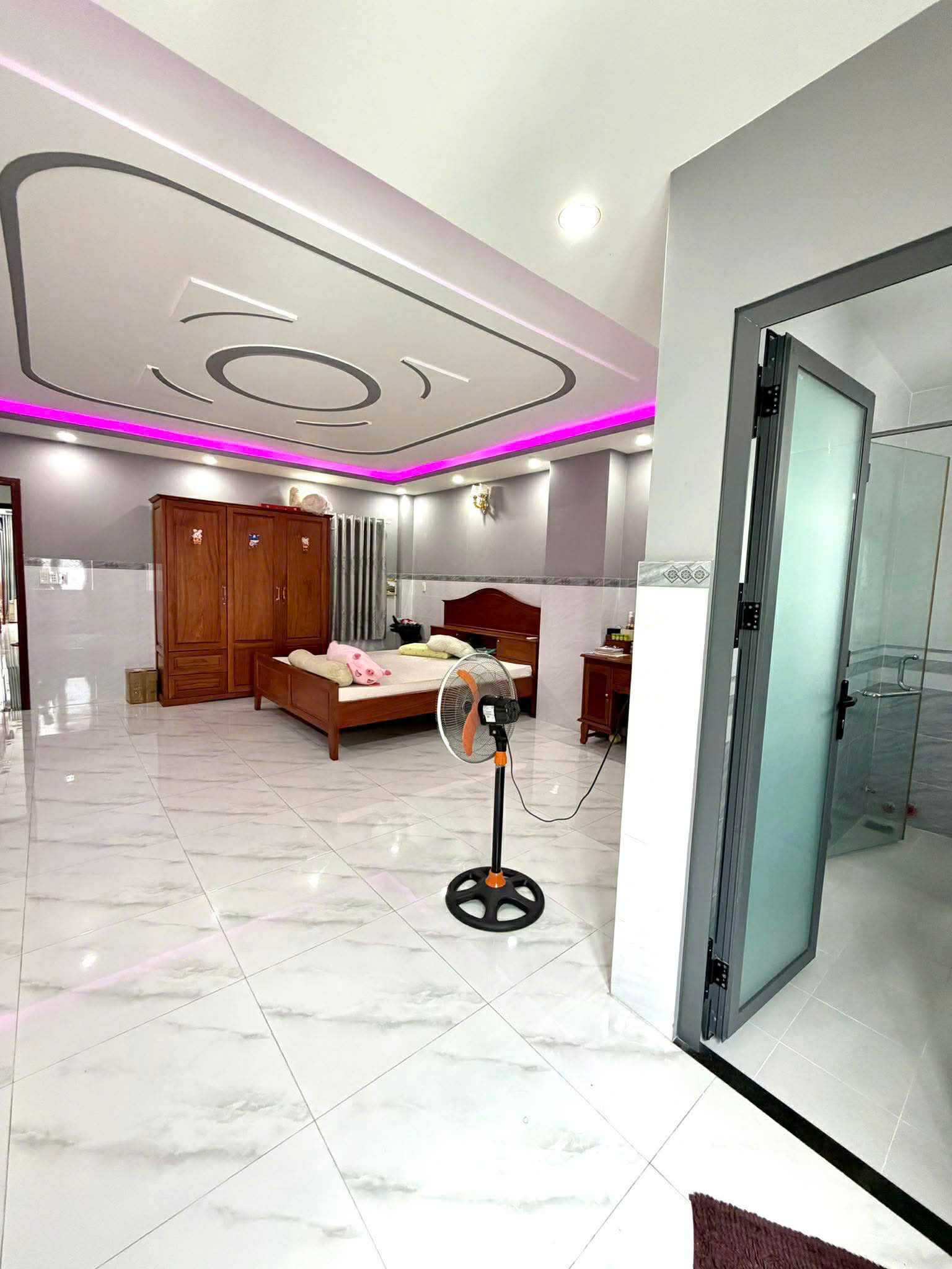  Bán nhà Mặt tiền Hoàng Ngọc Phách - giao Phú Thọ Hòa, 5,8x22m, 5 Tầng - 6PN, 23,5 tỷ. 