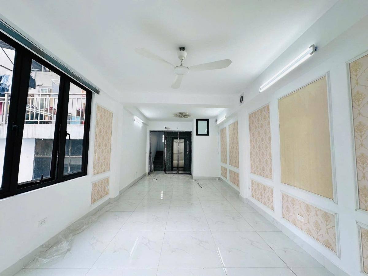  TRUNG TÂM CẦU GIẤY PHỐ NGUYỄN KHANG 55M 6T NHỈNH 13 TỶ THANG MÁY NGÕ THÔNG KINH DOANH 