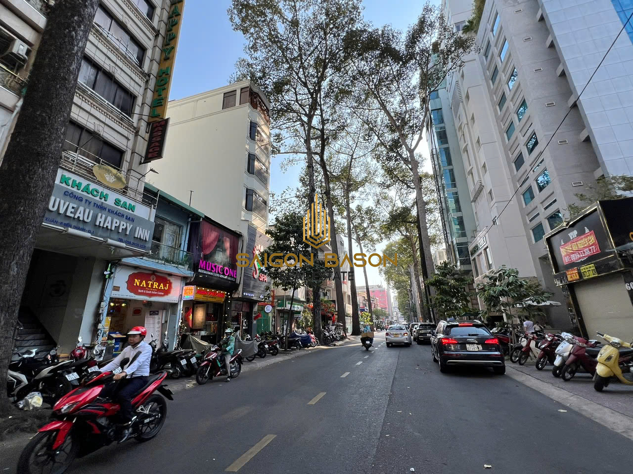  Nhà mặt tiền Bùi Thị Xuân Quận 1 – 10 tầng, thuê 7.000 USD/tháng 