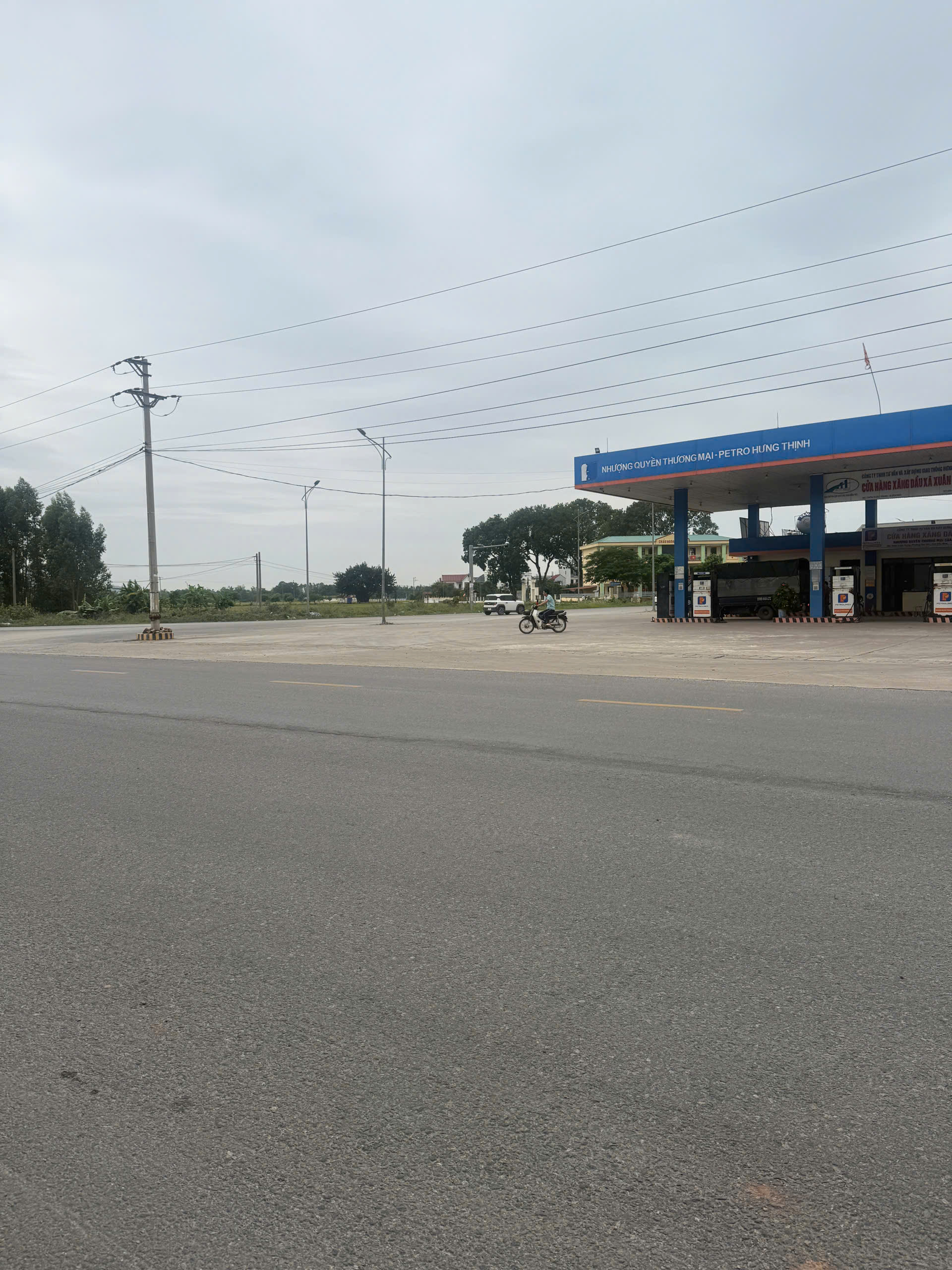  Bán đất đấu giá Xuân Phú, Yên Dũng, Bắc Giang: 90m2 - MT 5m. Đường 32m - giá 3,9 tỷ 