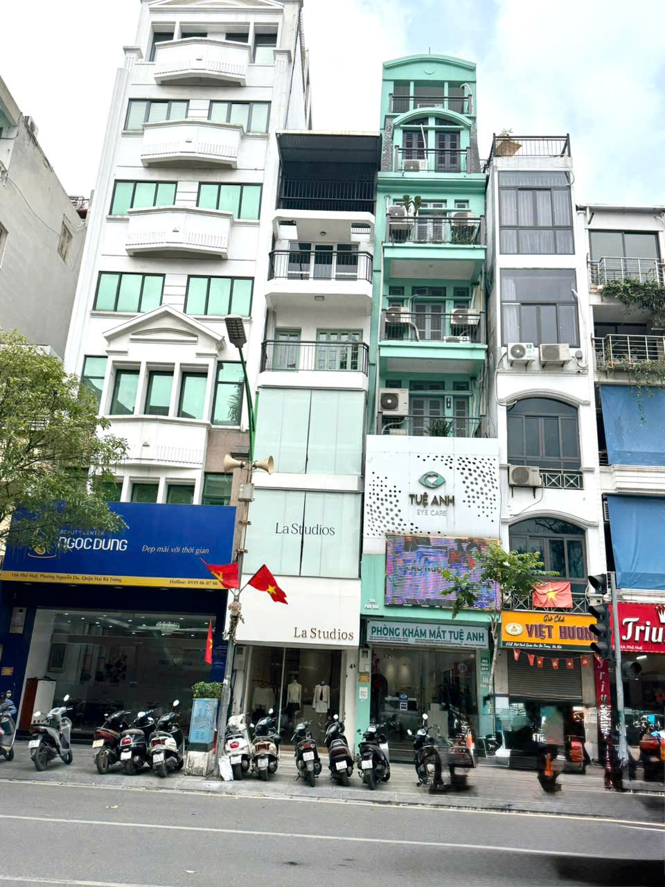  CHO THUÊ NHÀ MẶT PHỐ HUẾ – VỊ TRÍ KINH DOANH ĐẮC ĐỊA NGAY ĐỐI DIỆN CHỢ HÔM 