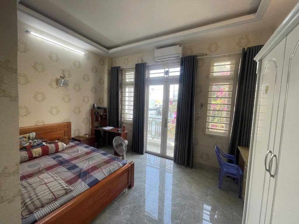  NHÀ ĐẸP FULL NỘI THẤT DIỆN TÍCH 60M2 – LÔ GÓC 2 MẶT THOÁNG – HẺM XE HƠI THÔNG, XE HƠI NGỦ TRONG NHÀ - XÁCH VALI Ở NGAY 