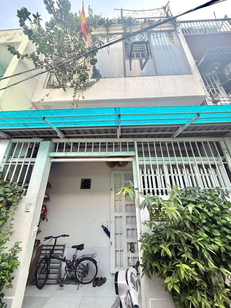  4,2Tỷ- Nhà 3Tầng-Đỗ Xuân Hợp Quận 9-Gần Chợ-Sổ Riêng-An Ninh-Không Quy Hoạch 