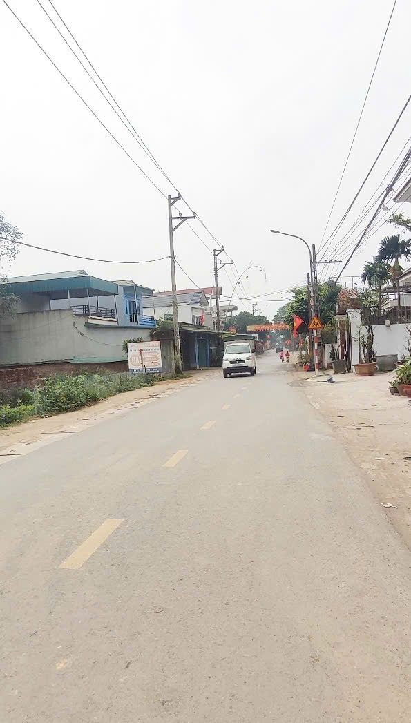  Bán gấp 100m2 ngay gần Hòa Lạc - Gần hồ sinh thái - Giá đầu tư. 