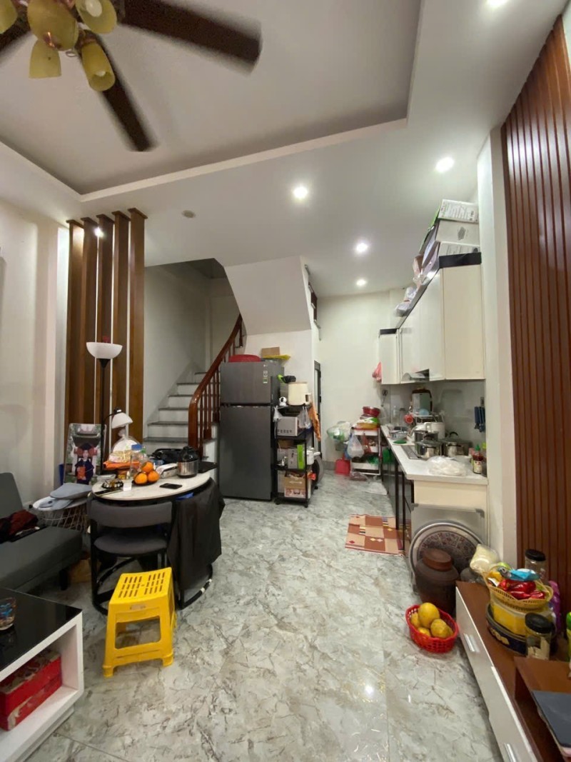  BÁN NHÀ NGUYỄN SƠN – PHÂN LÔ HÀNG KHÔNG – Ô TÔ TRÁNH – 5 TẦNG Ở NGAY 