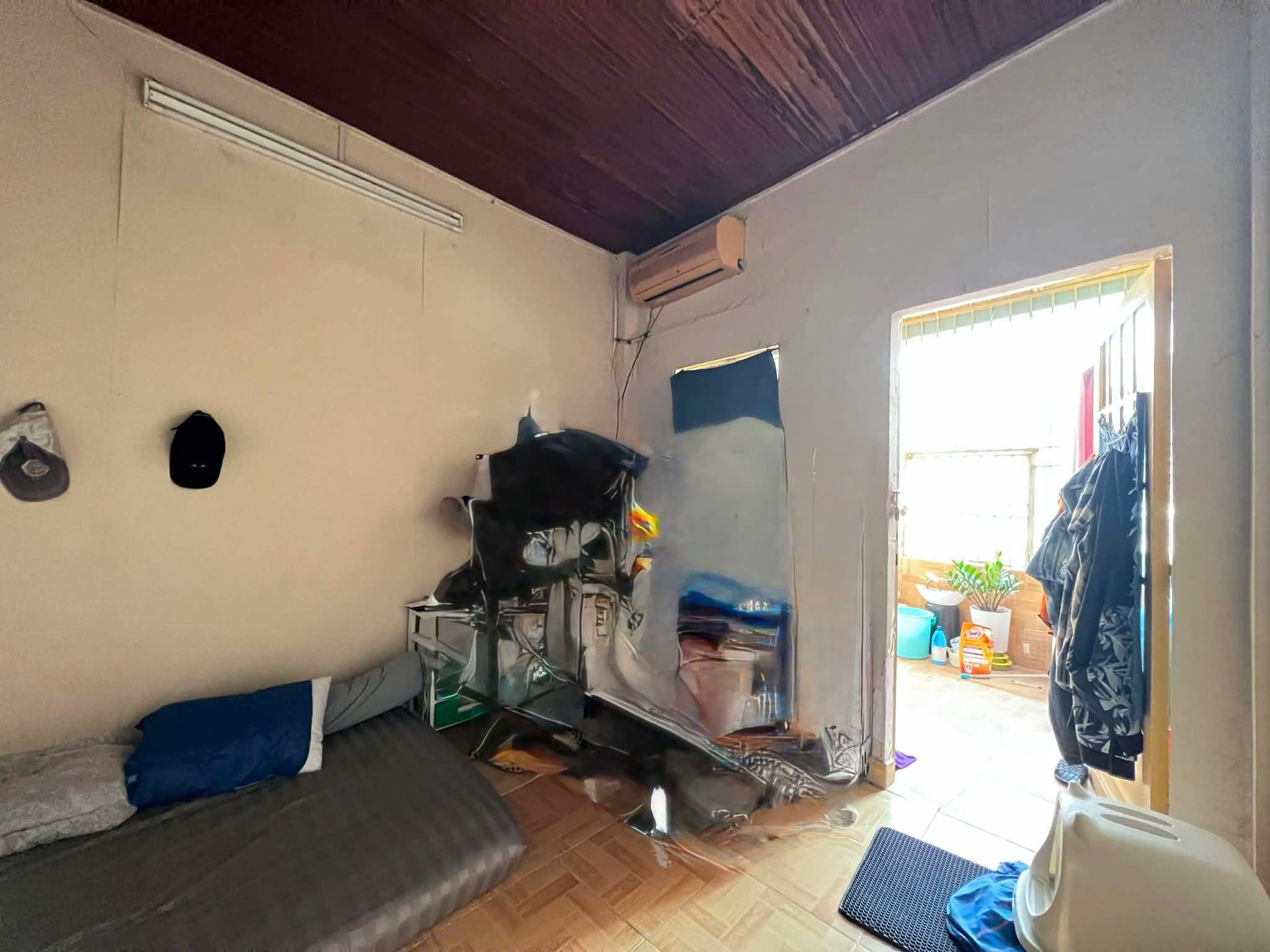  CẦN SHARE PHÒNG LẦU 2 – CHỈ 1 NỮ (Cô Bắc, Q1) 