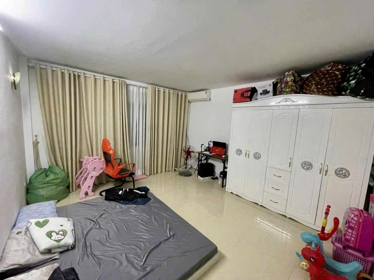  Bán nhà vị trí đẹp đường Thach Bàn - Long Biên - HN. 