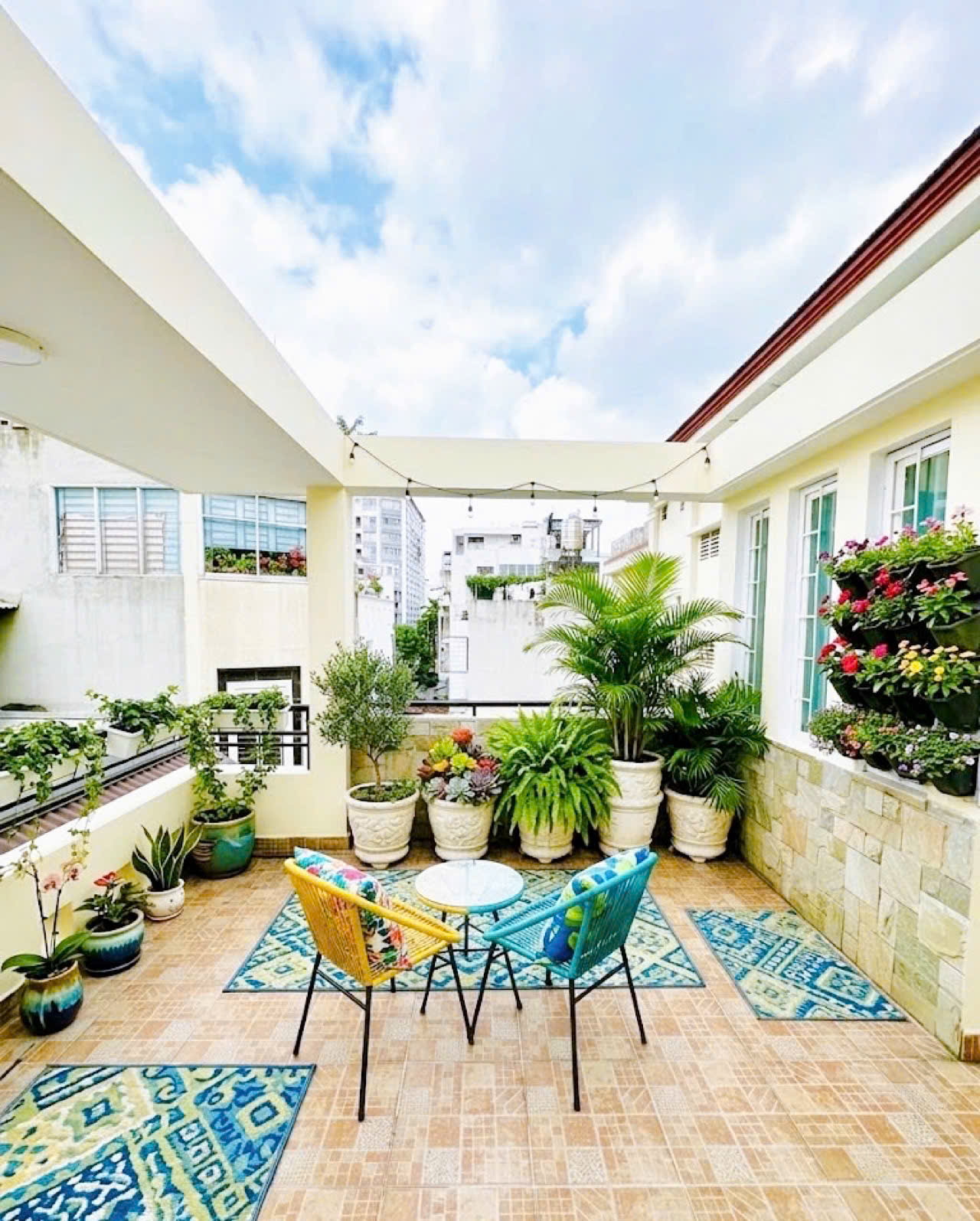  Bán nhà Tô Hiến Thành - hẻm Xe hơi Quận 10 - 26m2 Vuông vức - 4 Tầng - 6.5 tỷ 