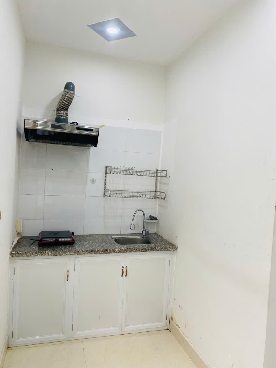  Cần bán nhà riêng, mặt ngõ cách đường 8 m Miếu 2 xã, Dư Hàng Kênh , Lê Chân, Hải Phòng 