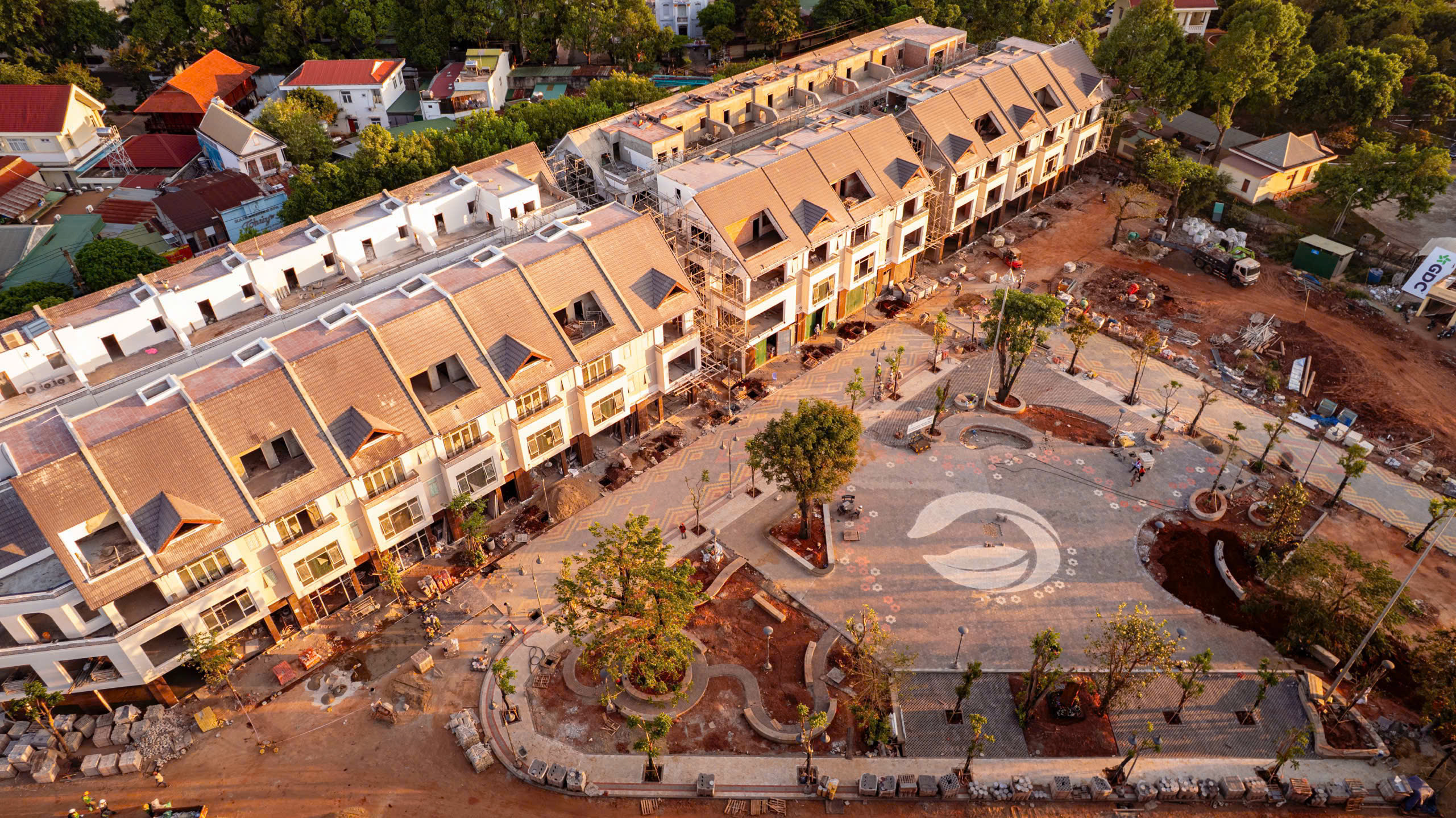  Shophouse nhà phố vườn đối diện hoa viên Ecopalace – 17 căn giới hạn, đẳng cấp gần như biệt thự 