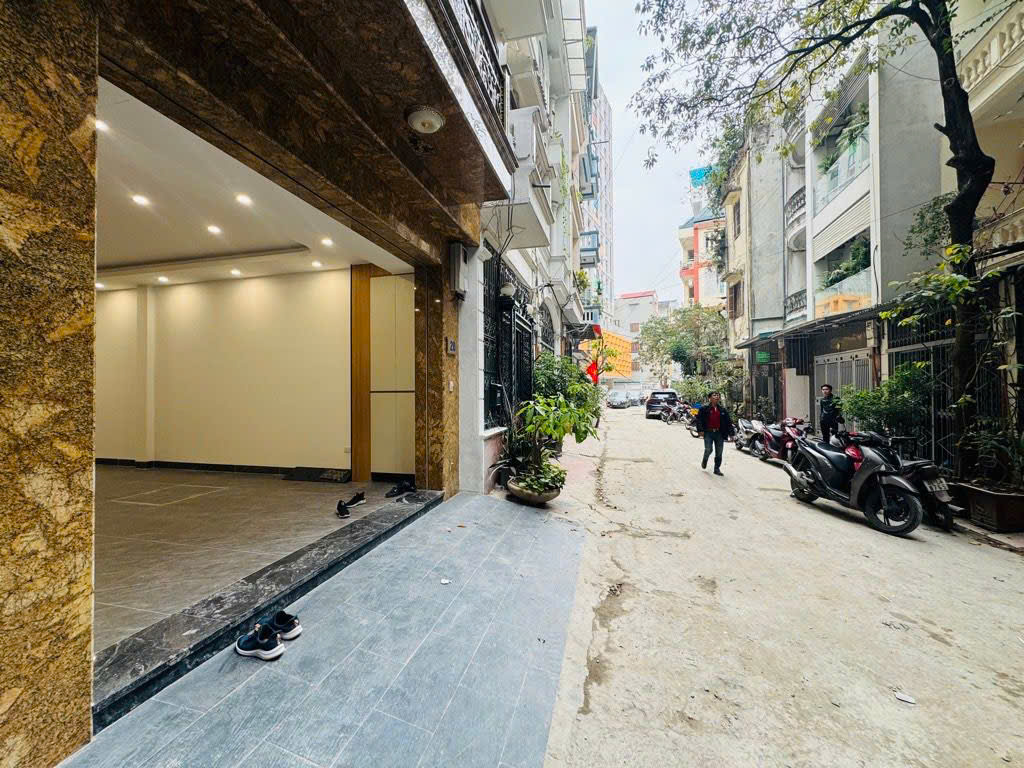  ĐẶC BIỆT HIẾM KHU HUỲNH THÚC KHÁNG NGUYÊN HỒNG 7T THANG MÁY, KINH DOANH. 