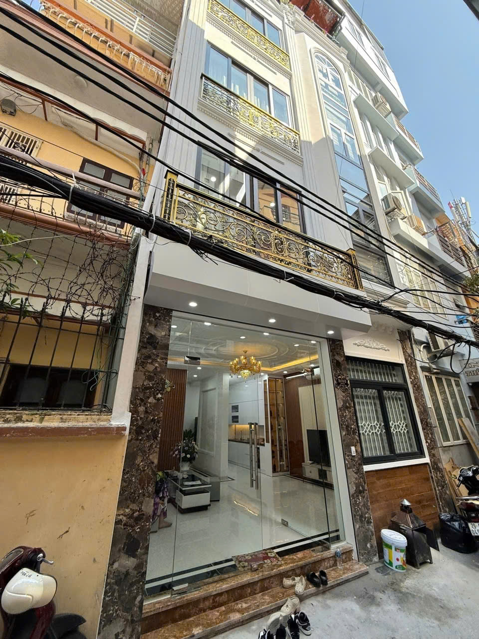  ???? CHÙA BỘC – DIỆN TÍCH  60M – 7 TẦNG  – MT-  5M MẶT TIỀN  – THANG MÁY – 40M RA PHỐ 