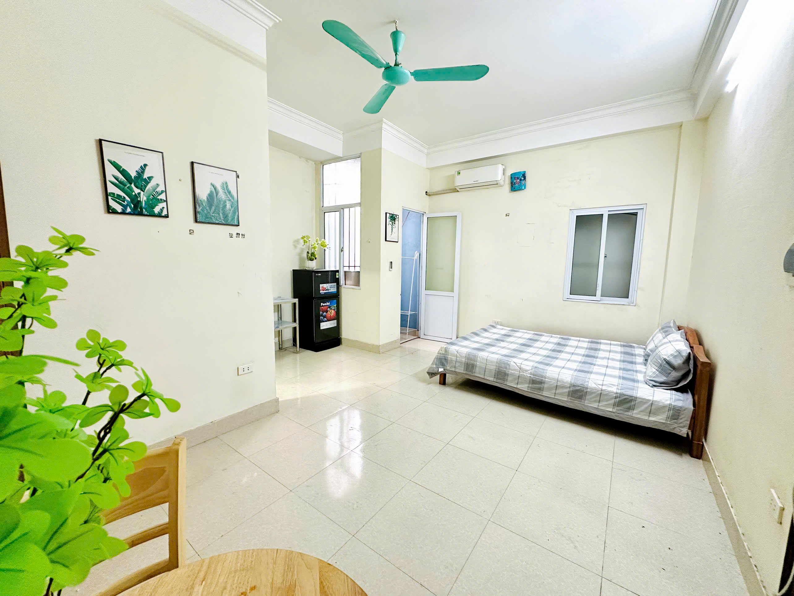  Cho thuê Ccmn thoáng và đẹp giá tốt tại 99 Trung Kính – Cầu Giấy 