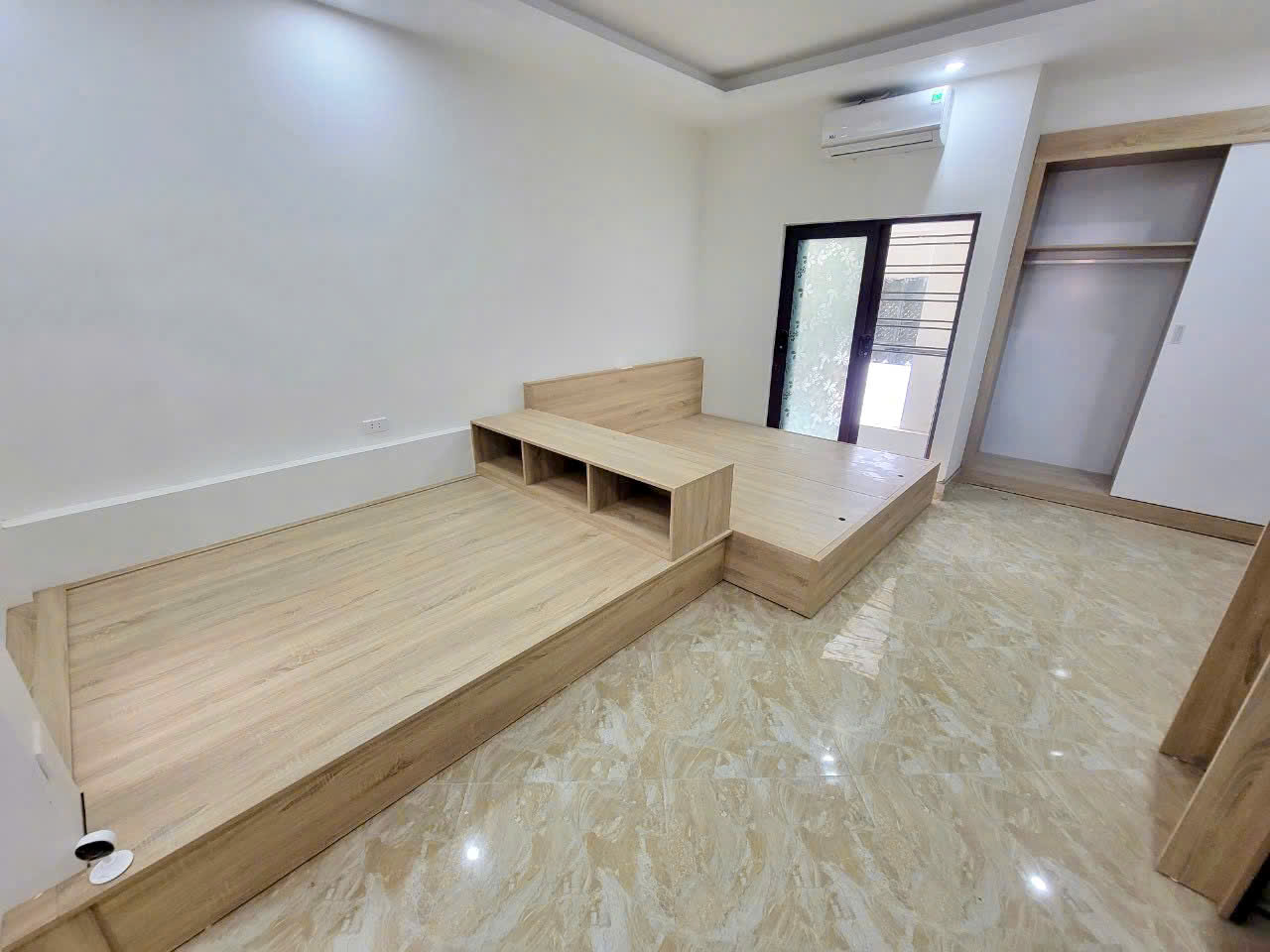  Cho thuê Ccmn Full đồ đẹp ngõ 40 Nhân Hòa, Thanh Xuân 