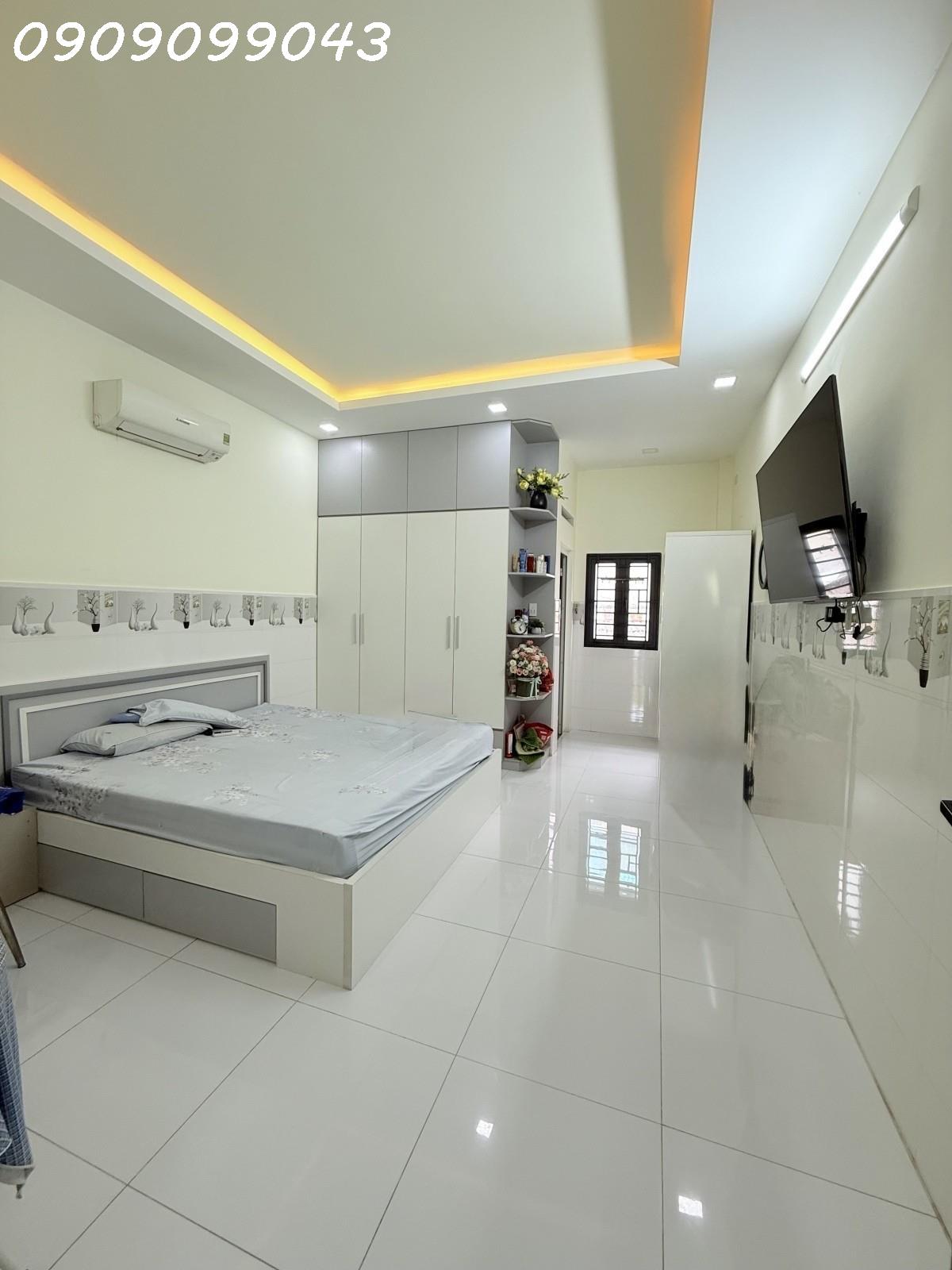  ???? NHÀ MẶT TIỀN KINH DOANH ĐƯỜNG SONG HÀNH
ĐÔNG HƯNG THUẬN - QUẬN 12 - GẤP BÁN CHỈ 9.4 TỶ. 