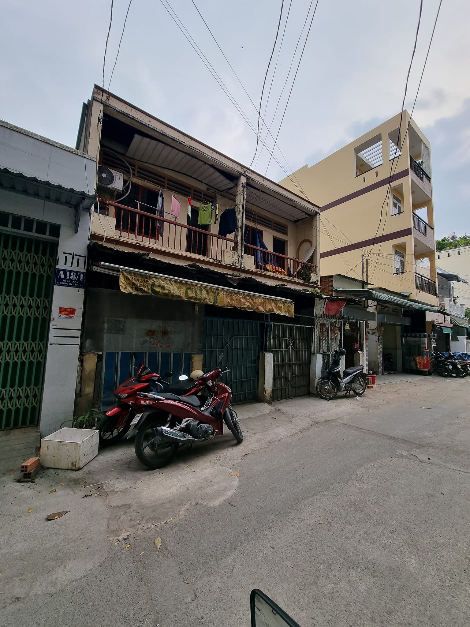  Bán nhà mặt tiền 3 tầng 7,5x15m giá 10,49 tỷ Đường Trung Mỹ Tây 14 